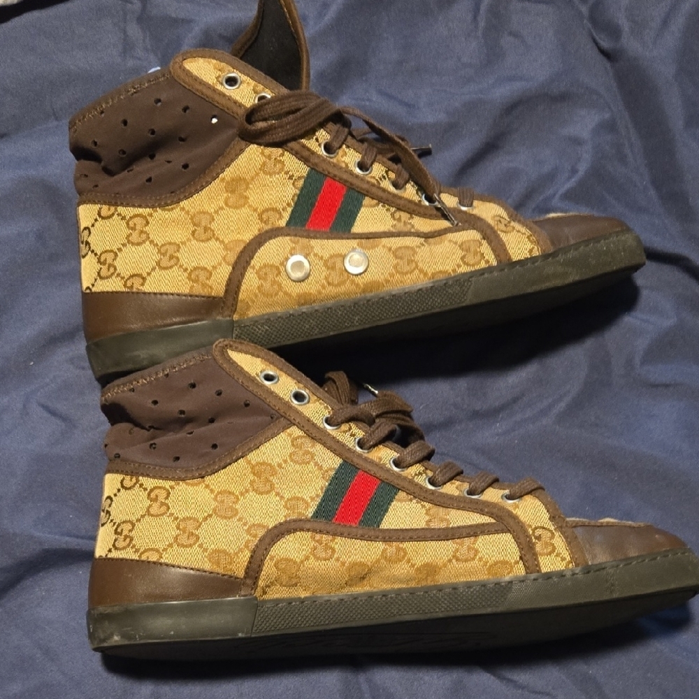 Gucci Brown and Tan Monogram High-Tops - Picture 4 of 6